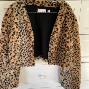 Cropped cheetah jacket